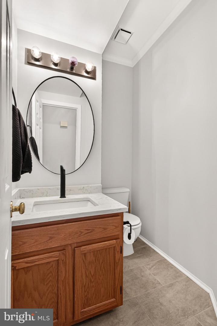 47582 Comer Sq Property Photo 16