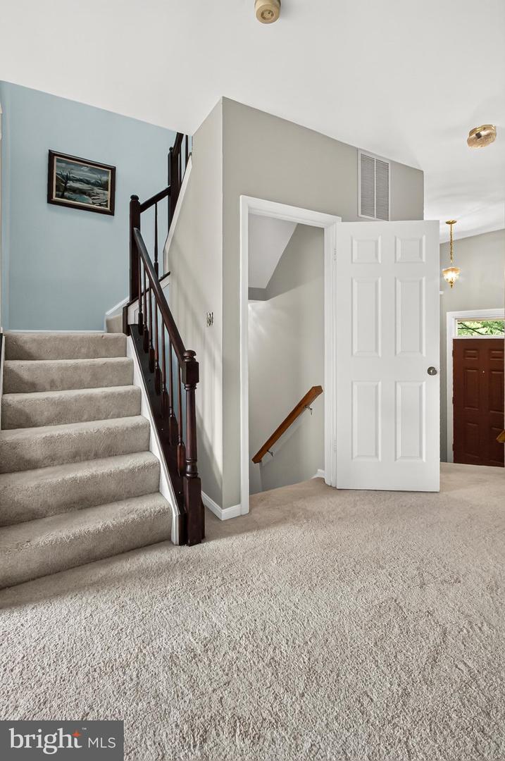 47582 Comer Sq Property Photo 17