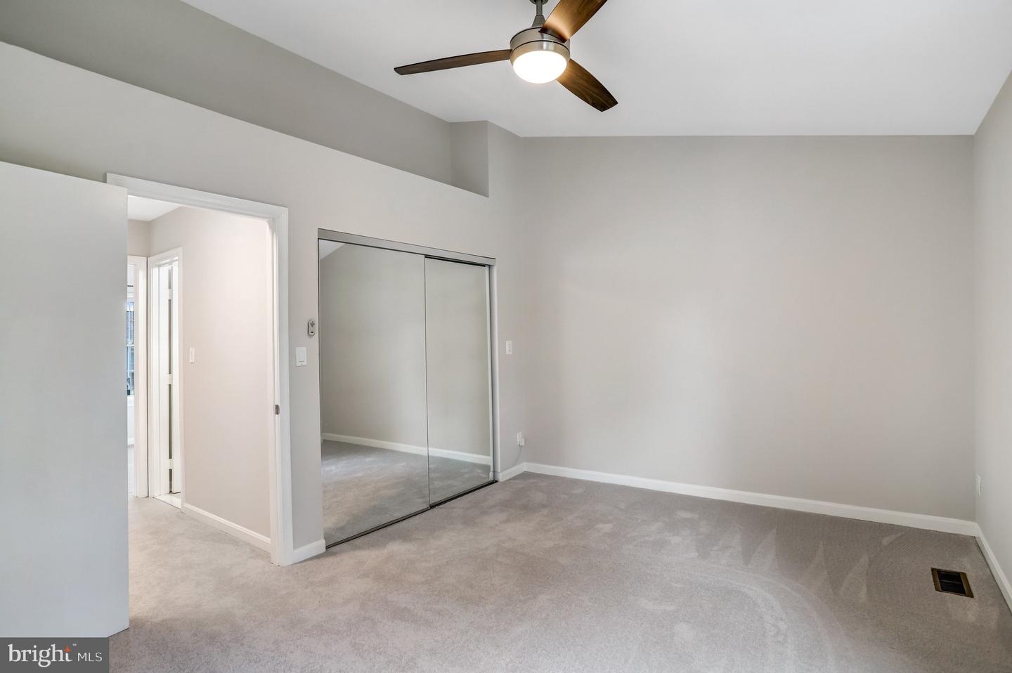 46775 Macaw Sq Property Photo 31