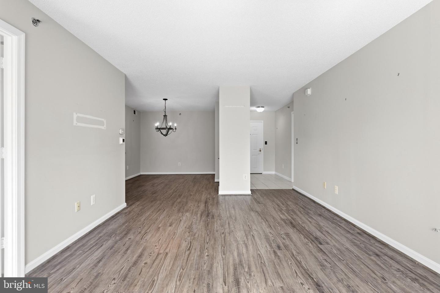 19385 Cypress Ridge Ter #604 Property Photo 10