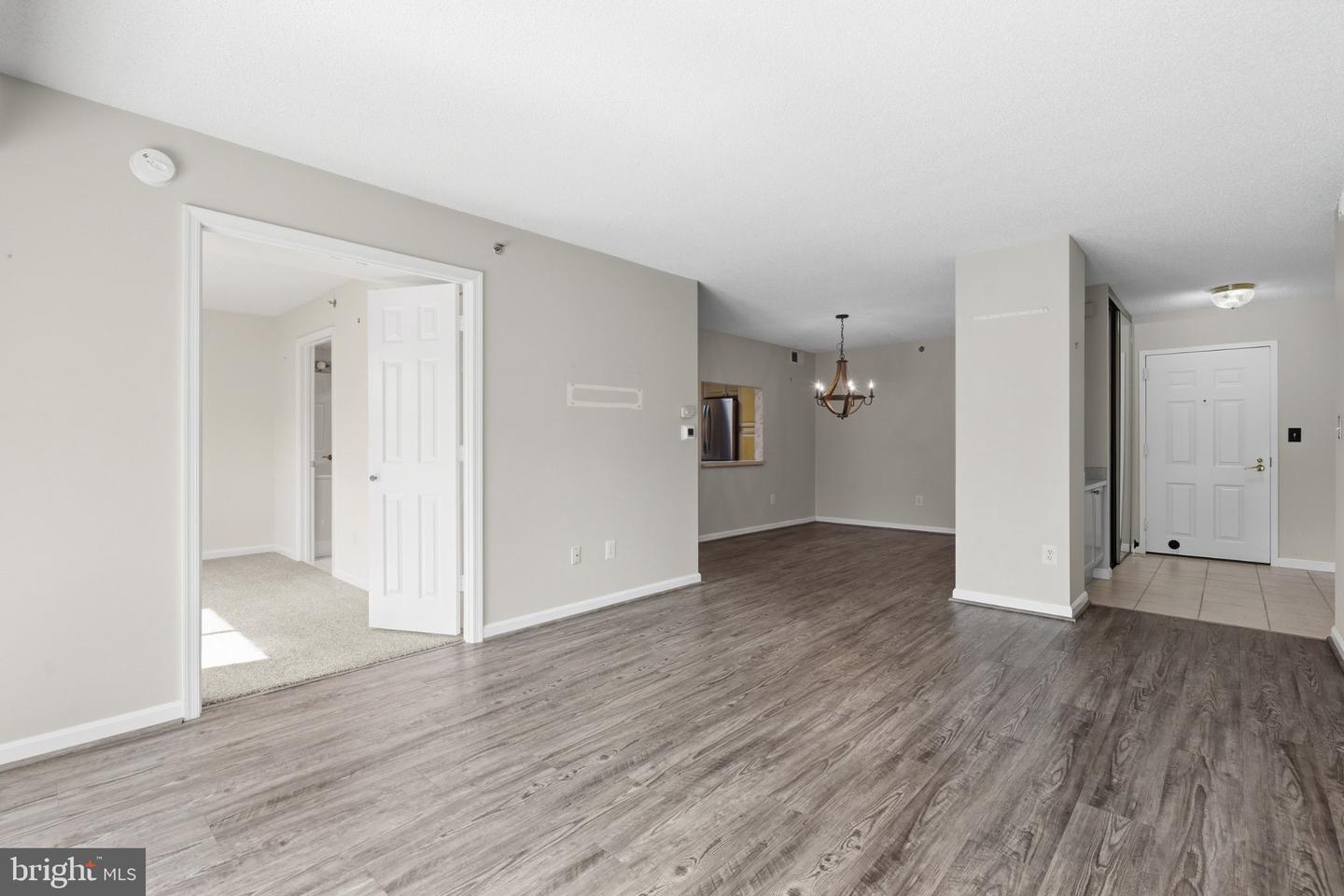 19385 Cypress Ridge Ter #604 Property Photo 11