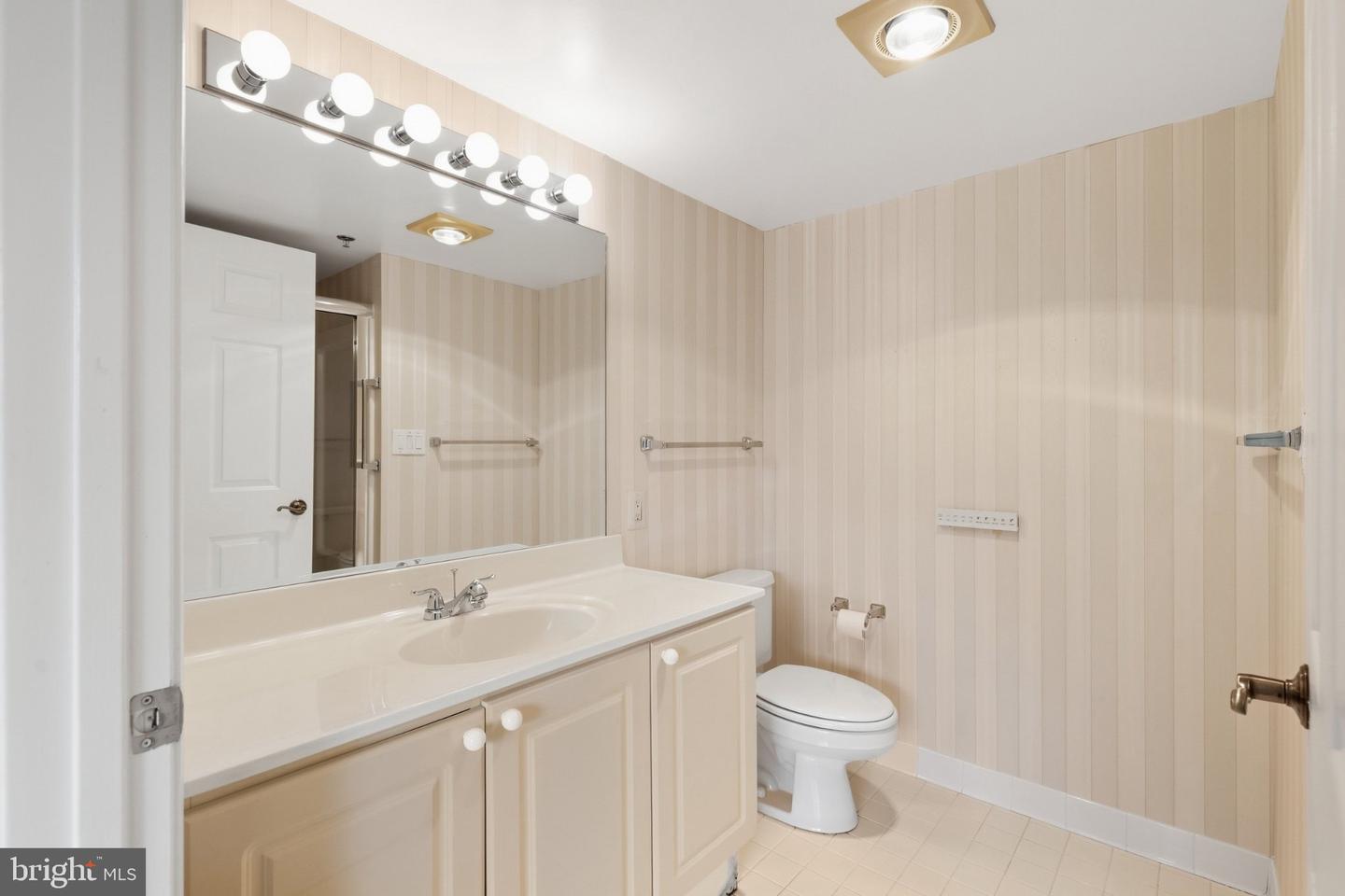 19385 Cypress Ridge Ter #604 Property Photo 20