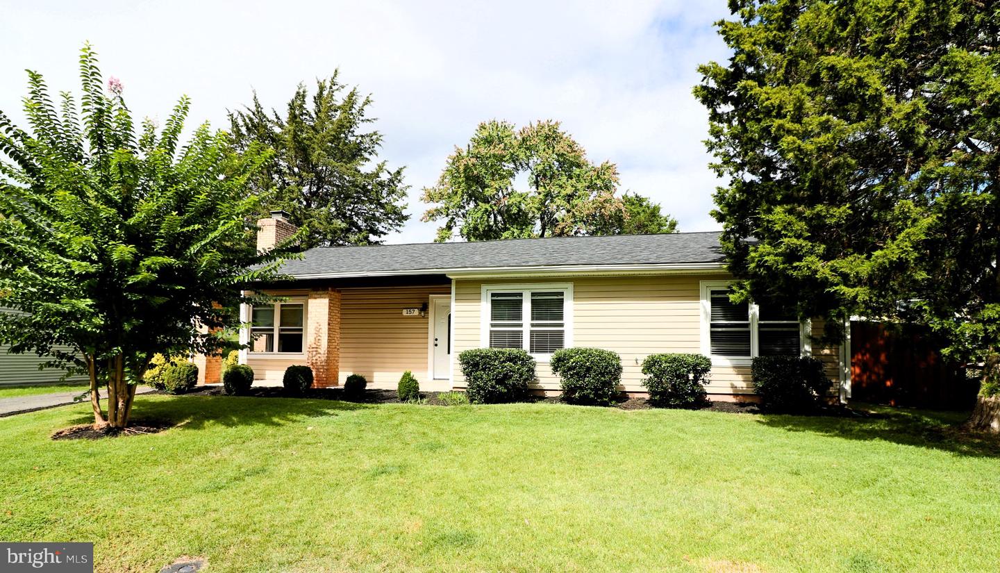 157 S FOX RD S Property Photo 1