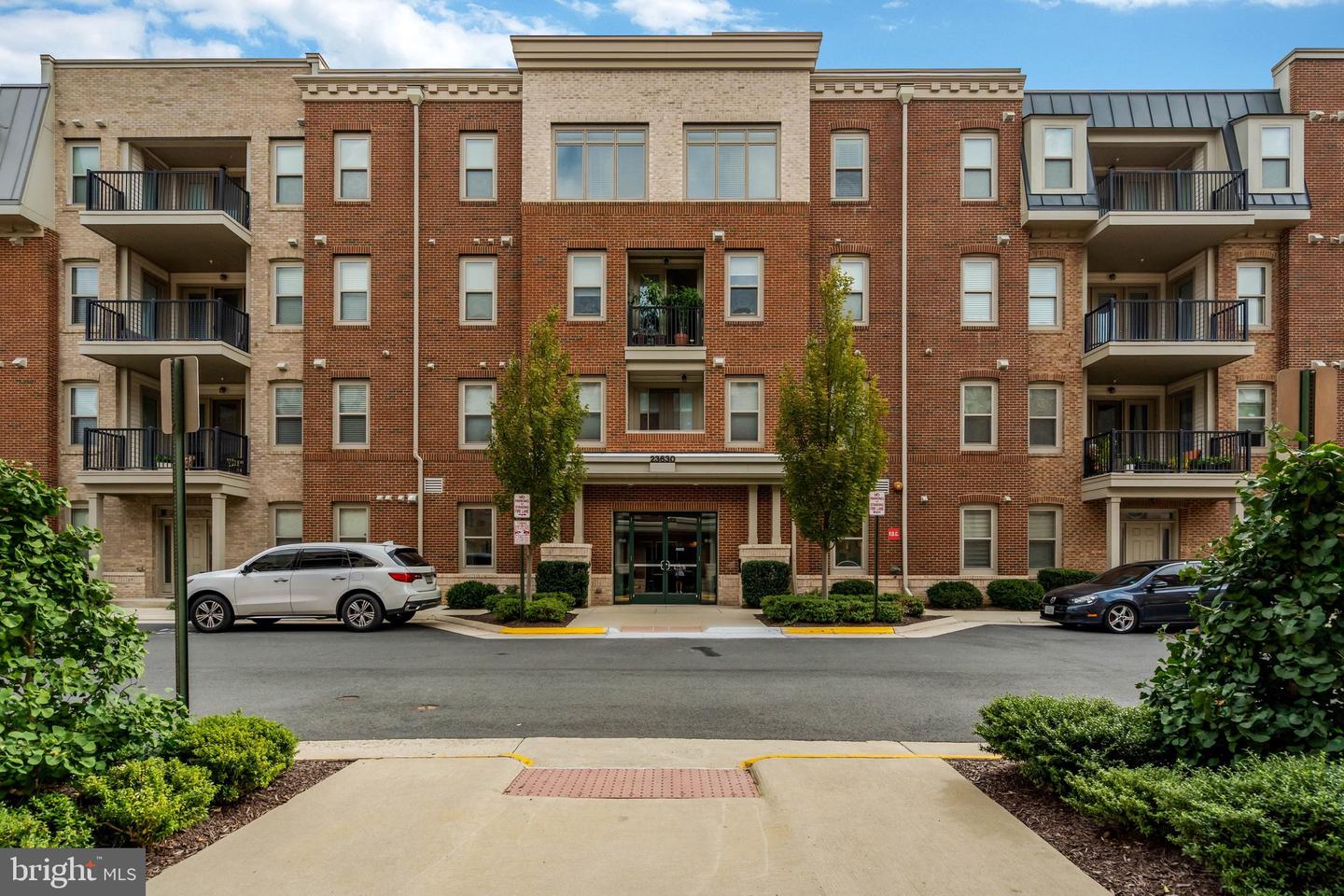 23630 HAVELOCK WALK TER #410 Property Photo 1