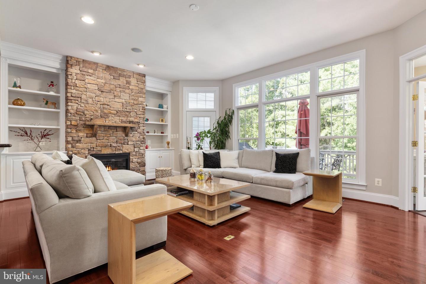 43682 Lees Mill Sq Property Photo 12