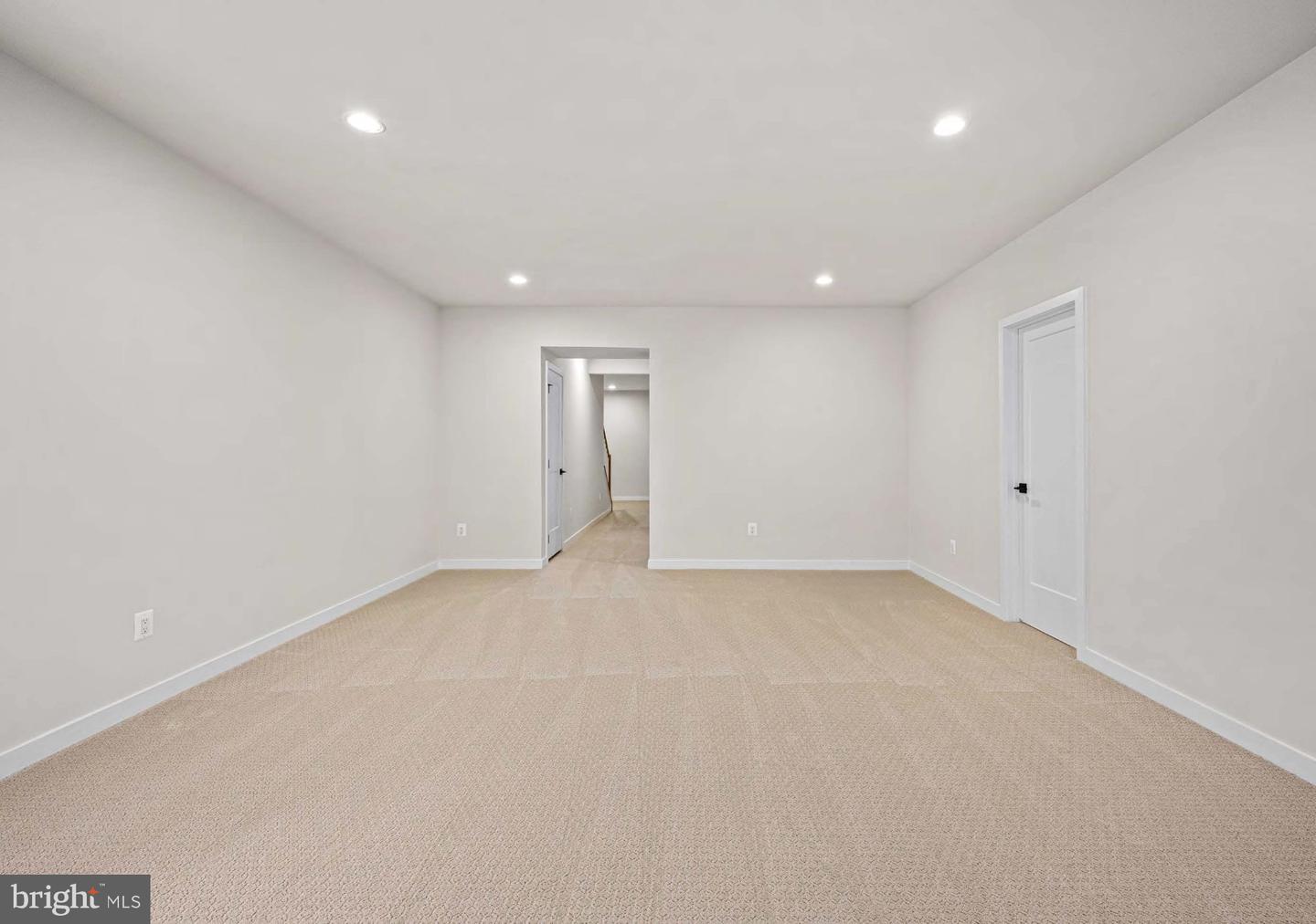 41708 Carefree Ct Property Photo 6