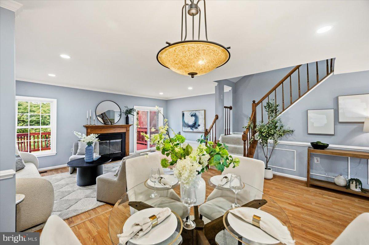 21140 Winding Brook Sq Property Photo 9