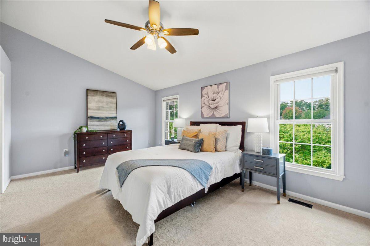 21140 Winding Brook Sq Property Photo 18