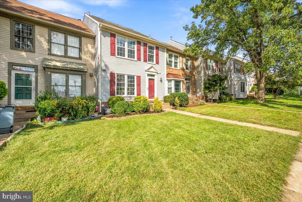 21140 Winding Brook Sq Property Photo 38