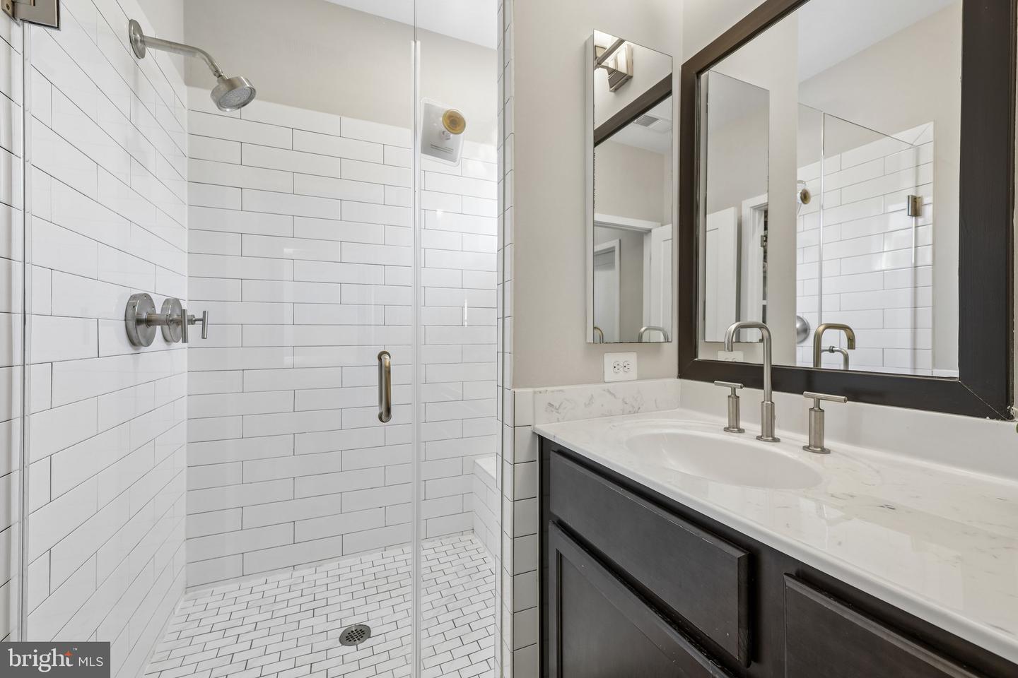 265 Crescent Station Ter Se Property Photo 31