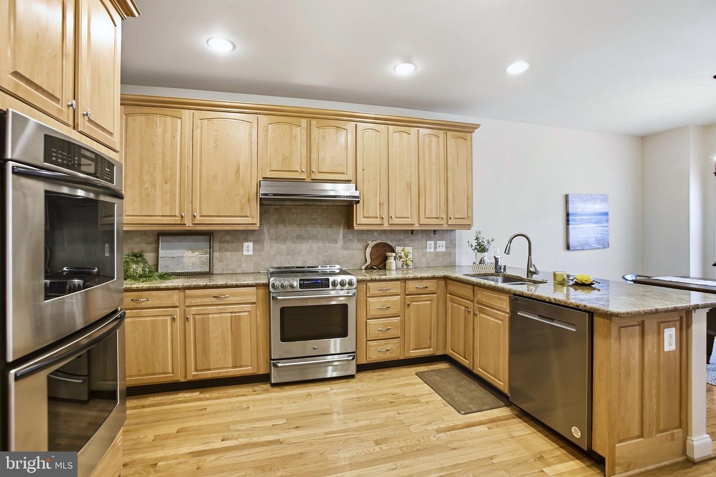 20135 Valhalla Sq Property Photo 10