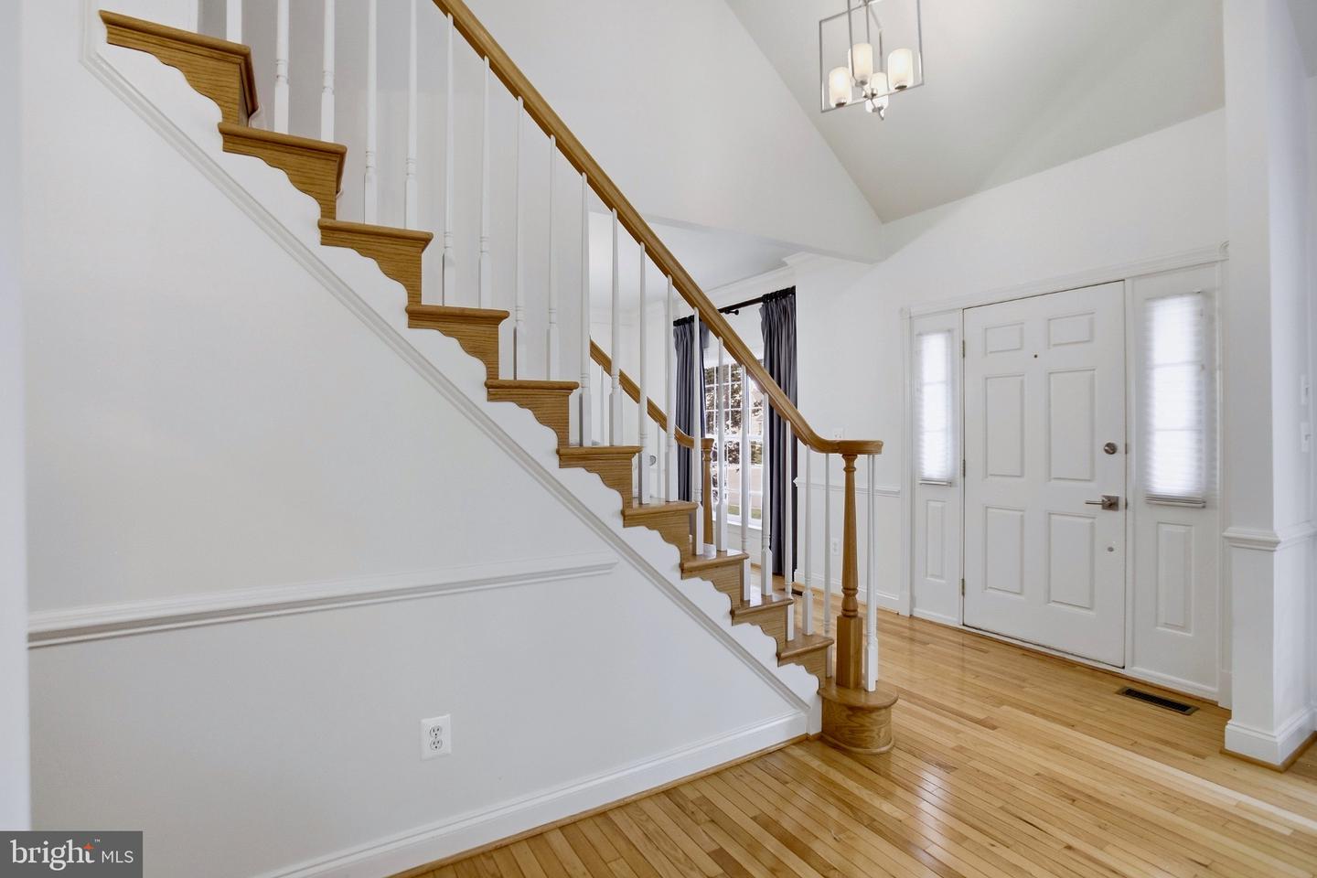 20135 Valhalla Sq Property Photo 28