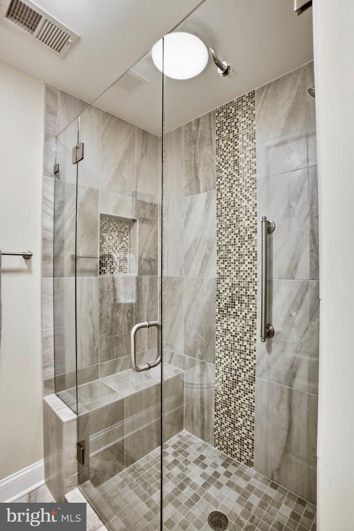 20135 Valhalla Sq Property Photo 37