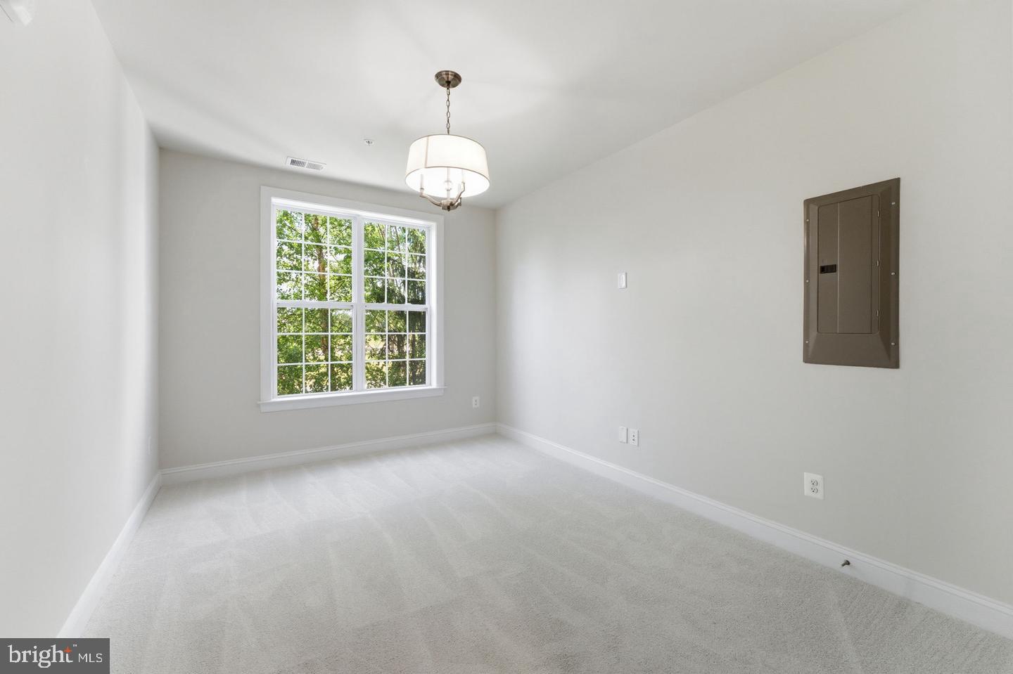 21007 Rocky Knoll Sq #205 Property Photo 45