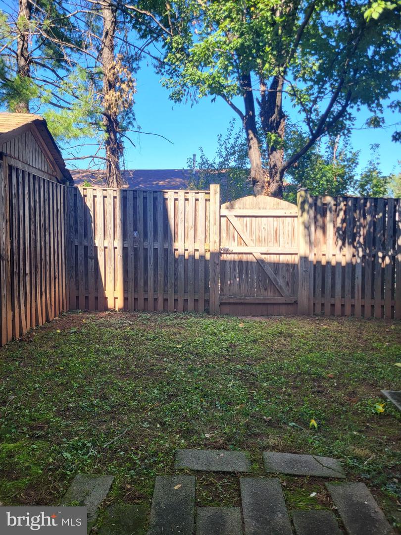 26 Sugarland Square Ct Property Photo 12