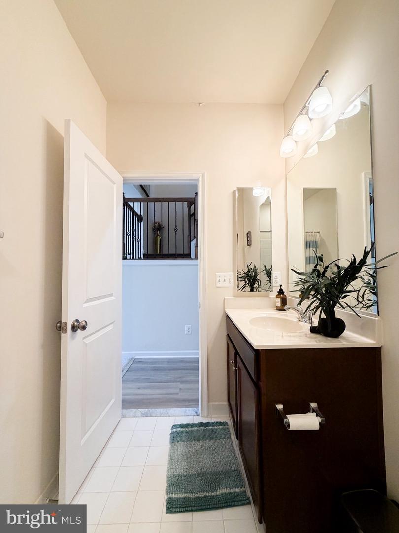 42369 Alder Forest Ter Property Photo 8