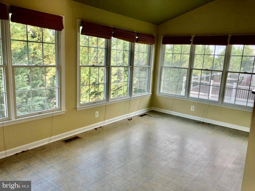 20084 Boxwood Pl Property Photo 6