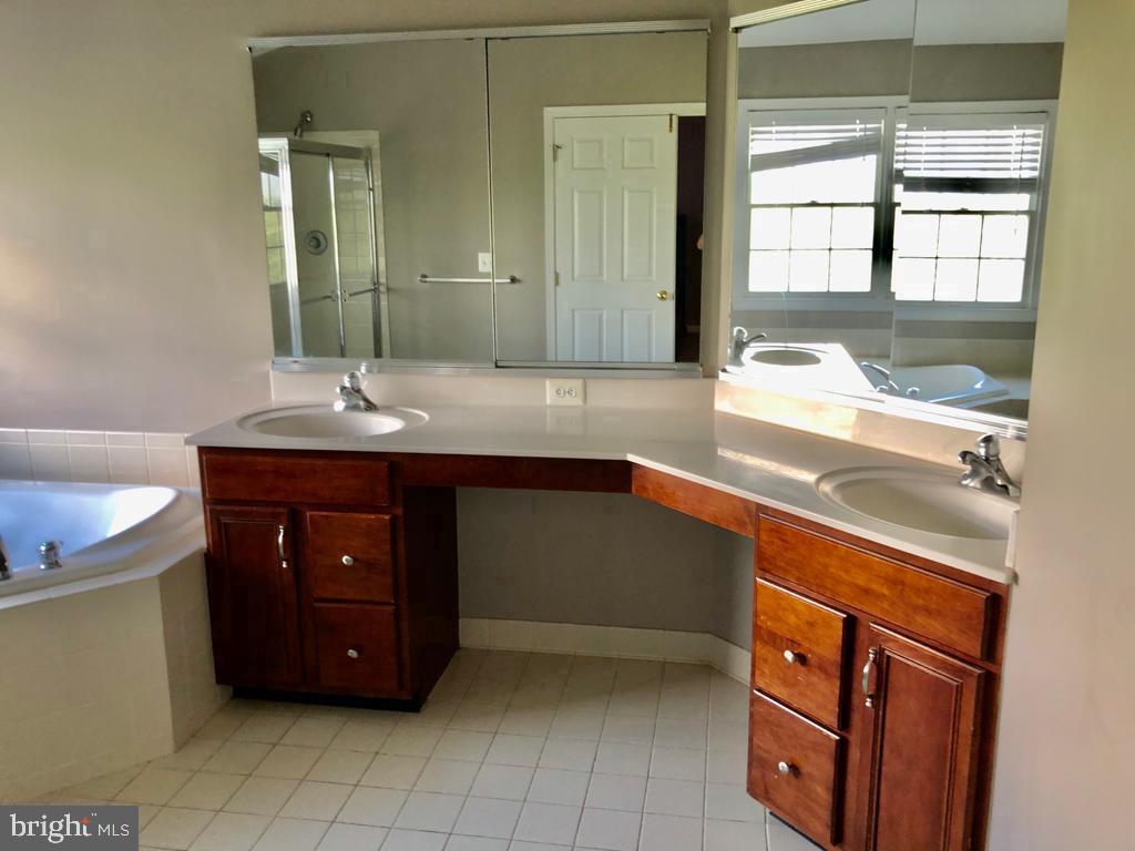 20084 Boxwood Pl Property Photo 12