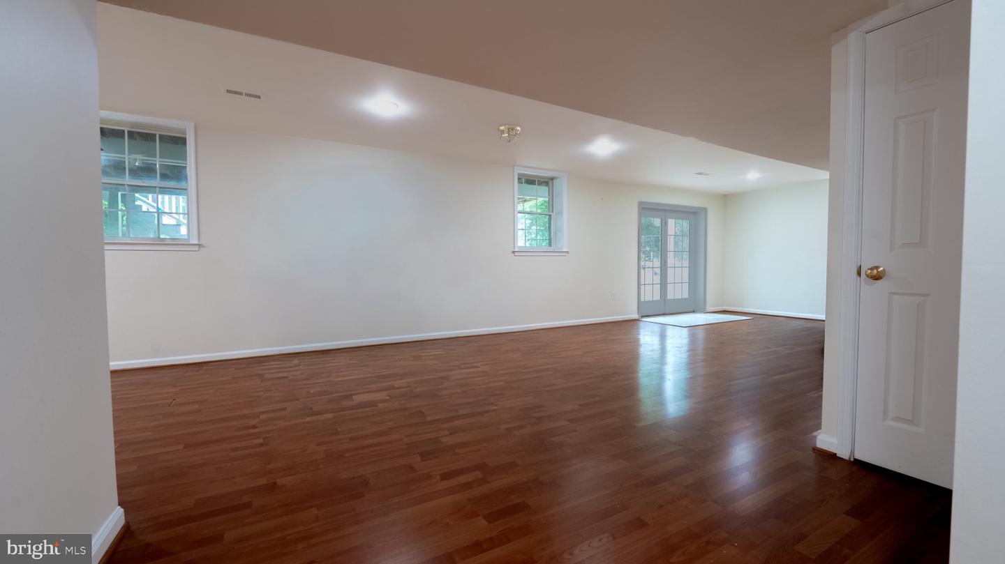 43165 Valiant Dr Property Photo 25