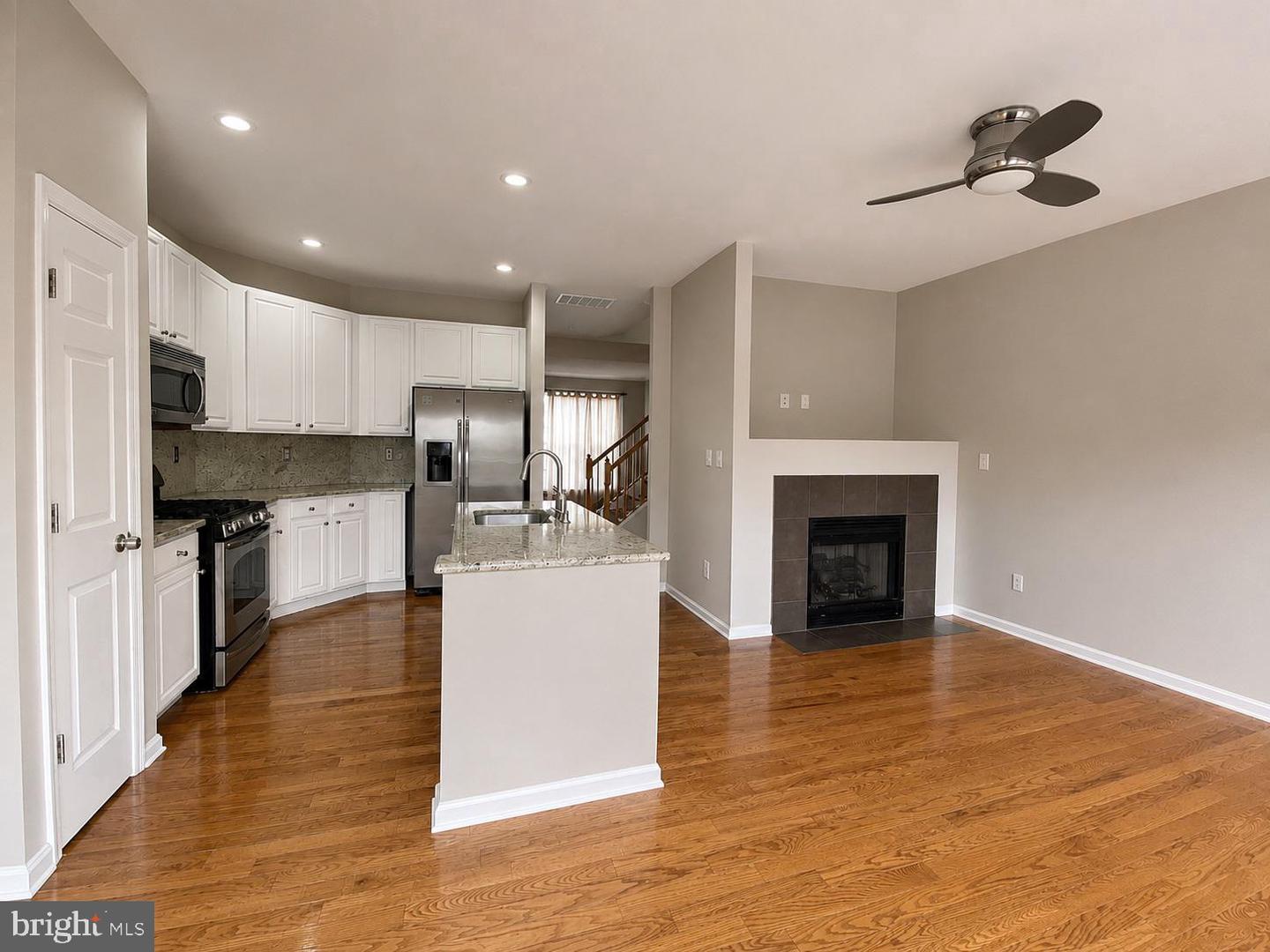 21002 Kittanning Ln Property Photo 6