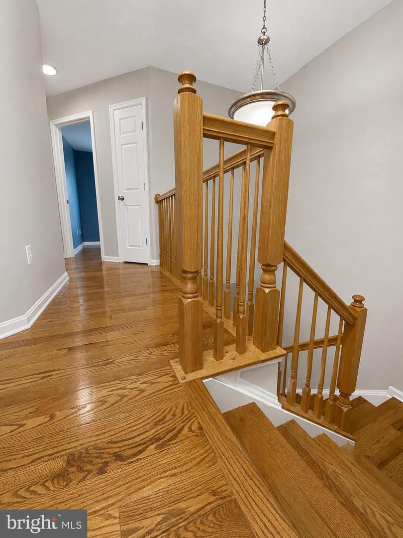 21002 Kittanning Ln Property Photo 14