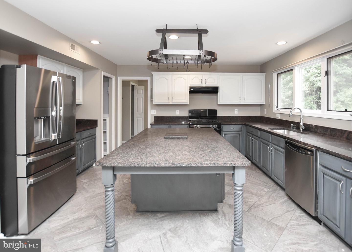 20921 Rubles Mill Ct Property Photo 8