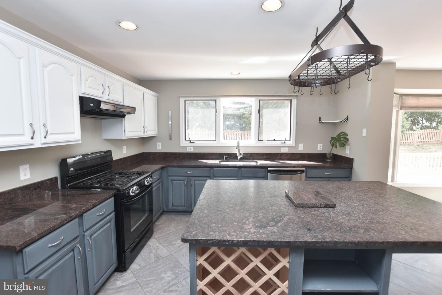 20921 Rubles Mill Ct Property Photo 9