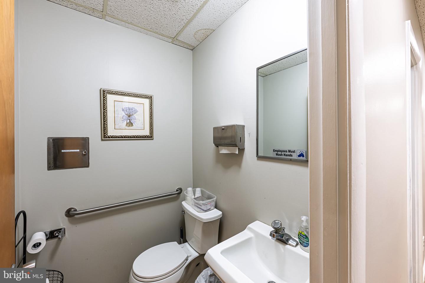 211 S King St Property Photo 38