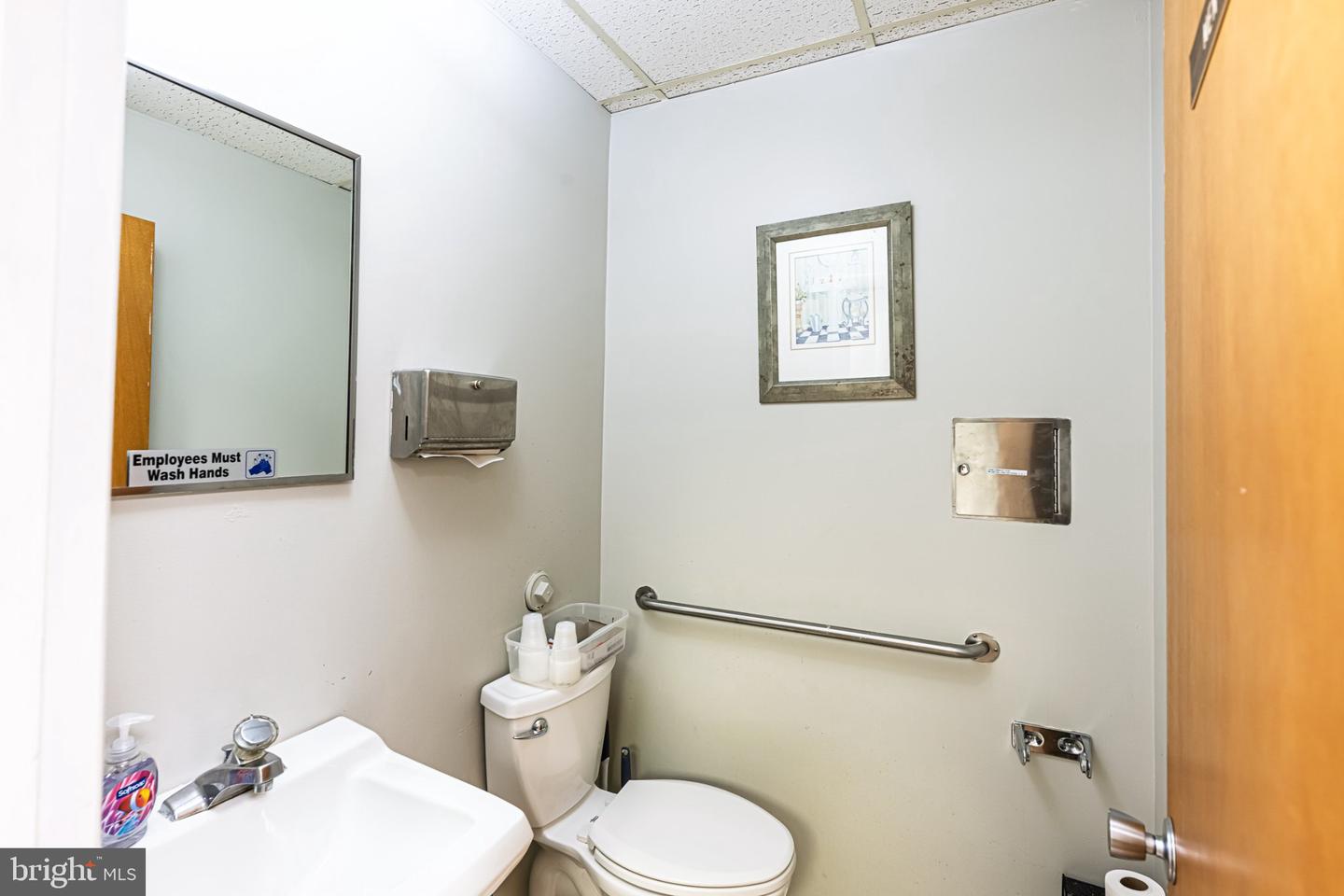 211 S King St Property Photo 39