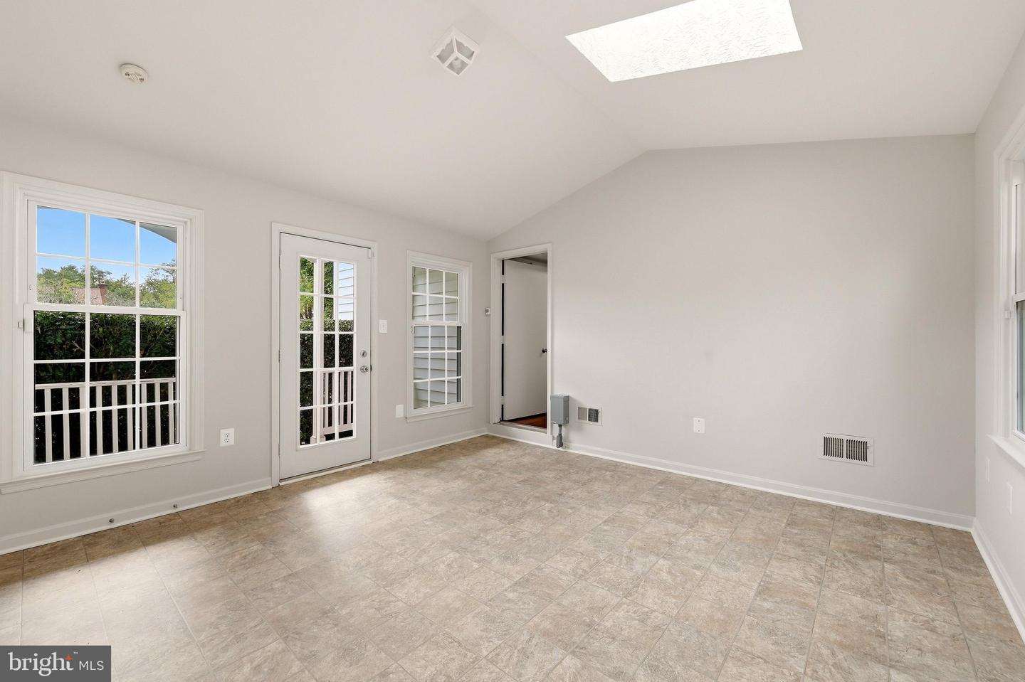 273 Terrie Dr Property Photo 40