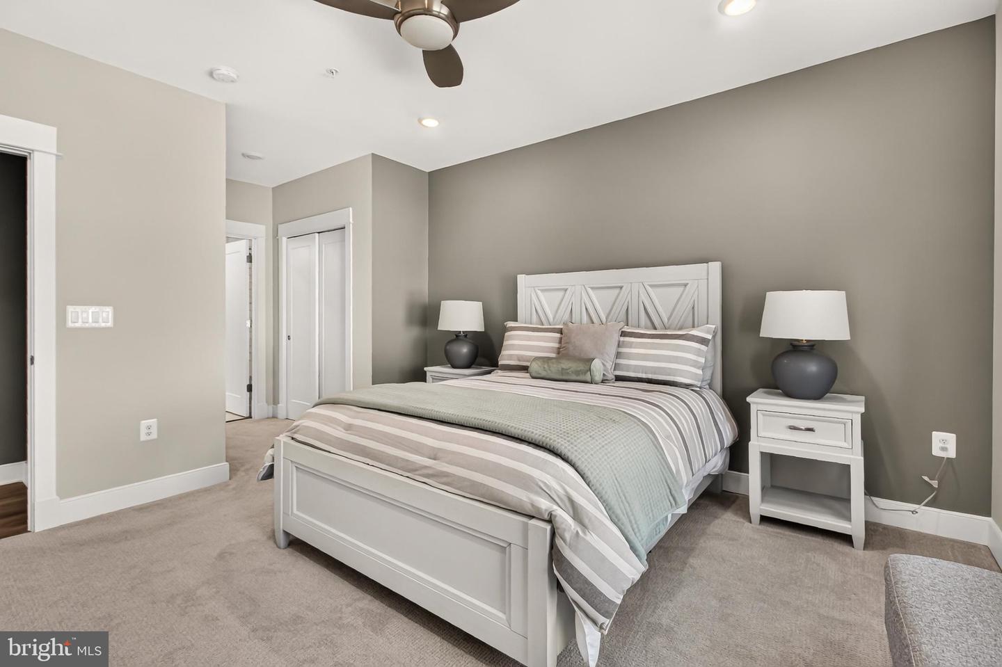 23650 Havelock Walk Ter #308 Property Photo 18