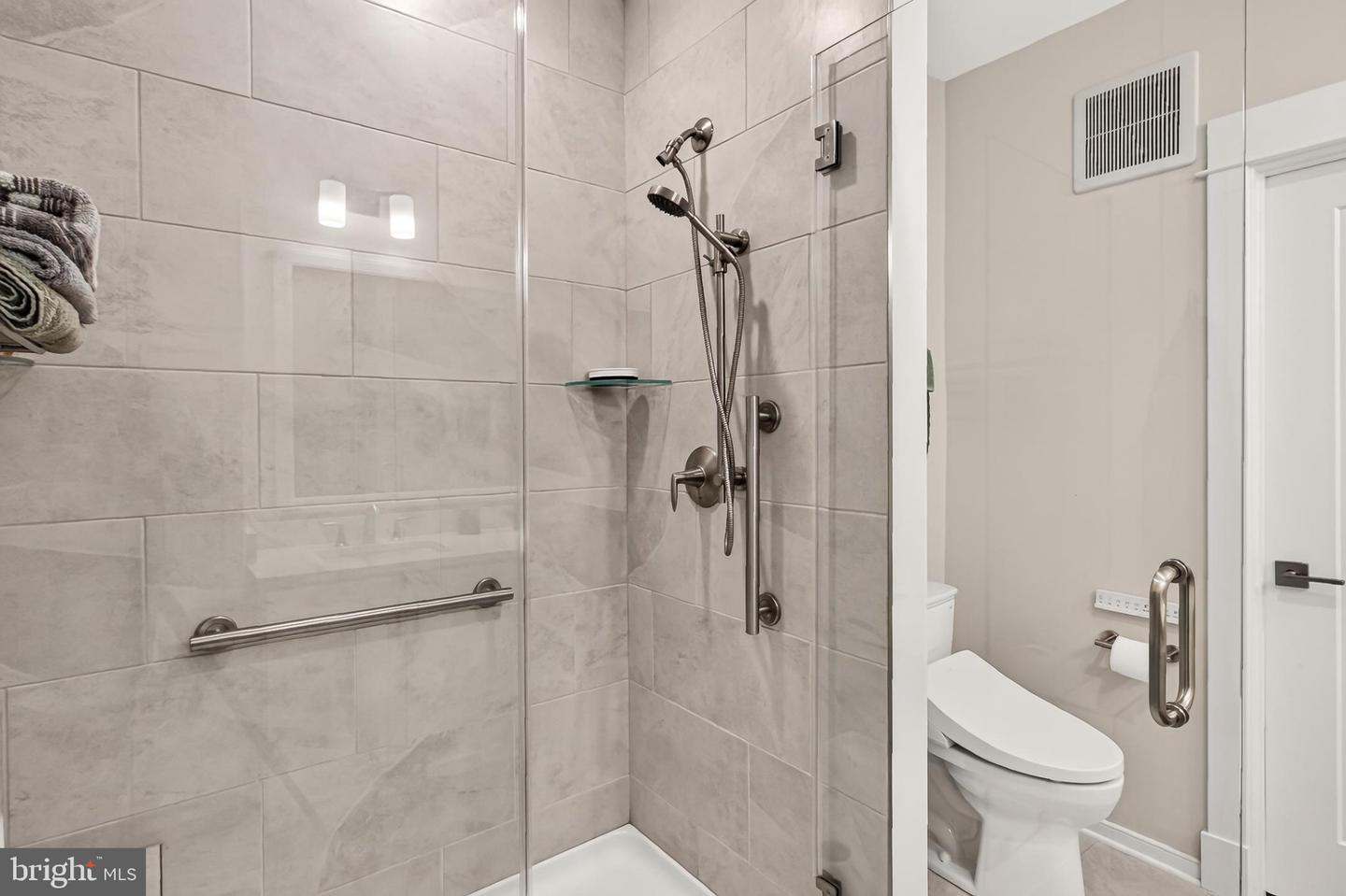 23650 Havelock Walk Ter #308 Property Photo 25