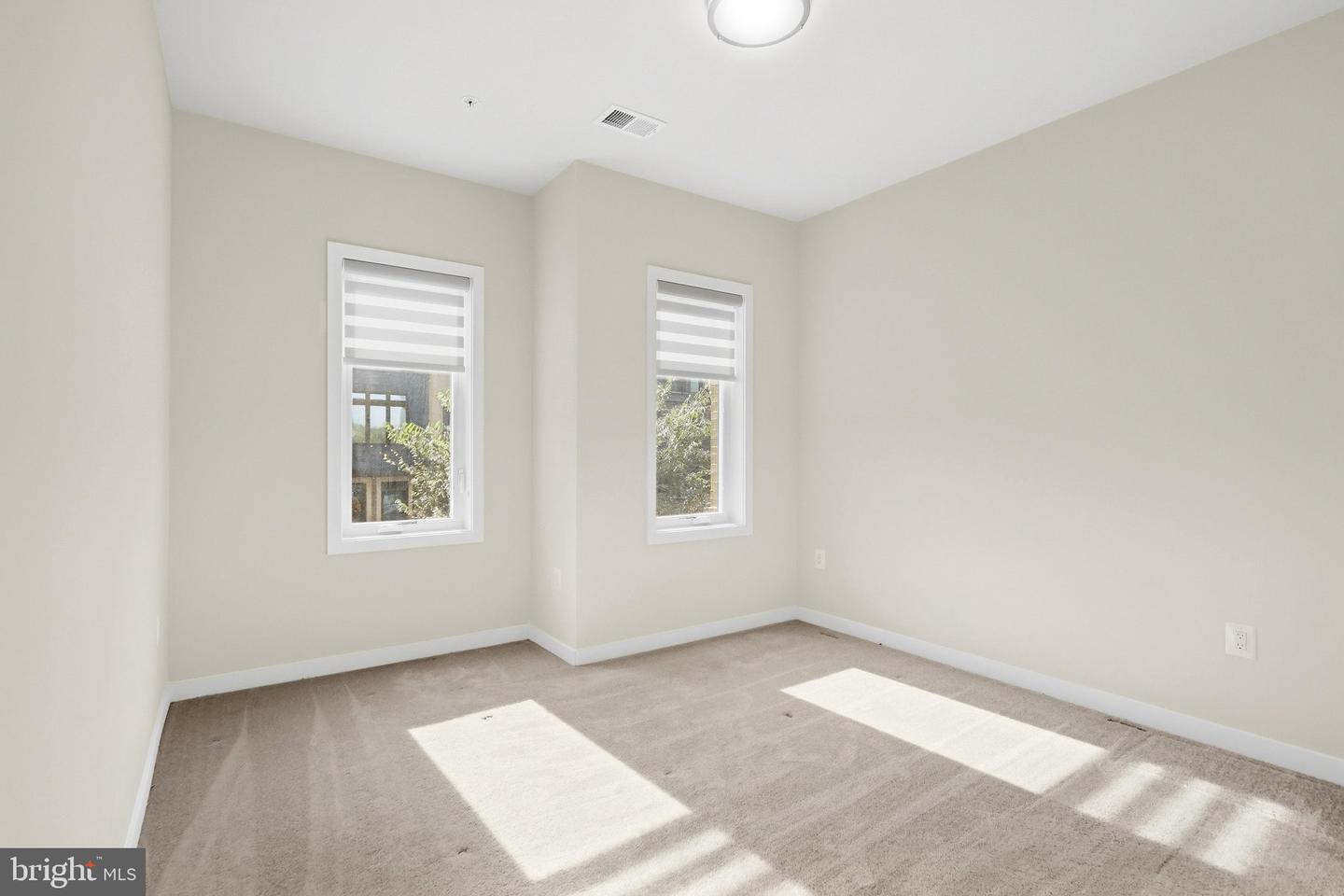 23554 Neersville Corner Ter Property Photo 23