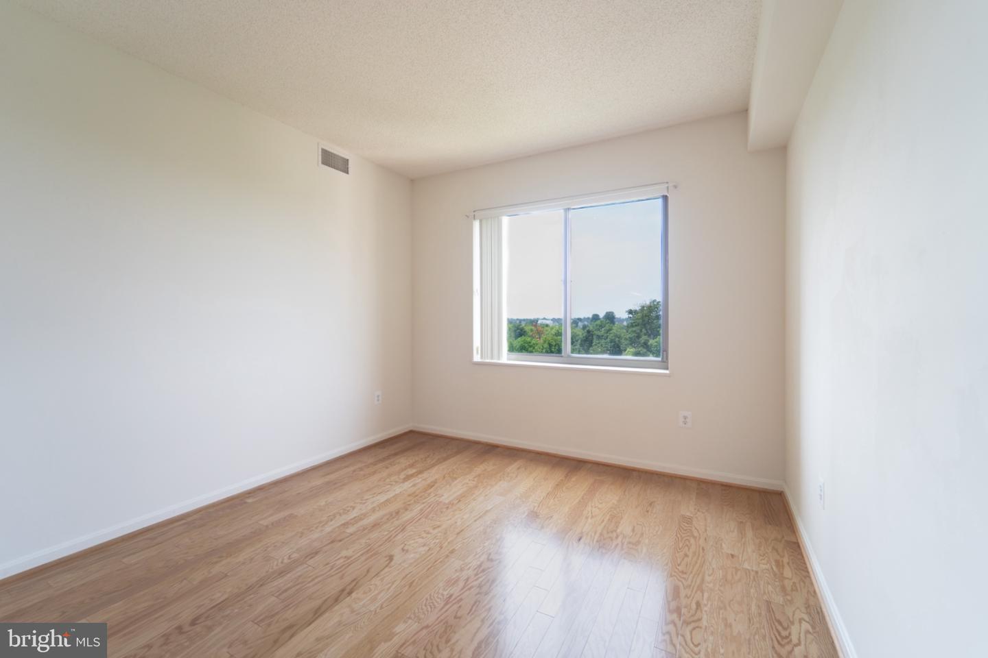 19355 Cypress Ridge Ter #905 Property Photo 42