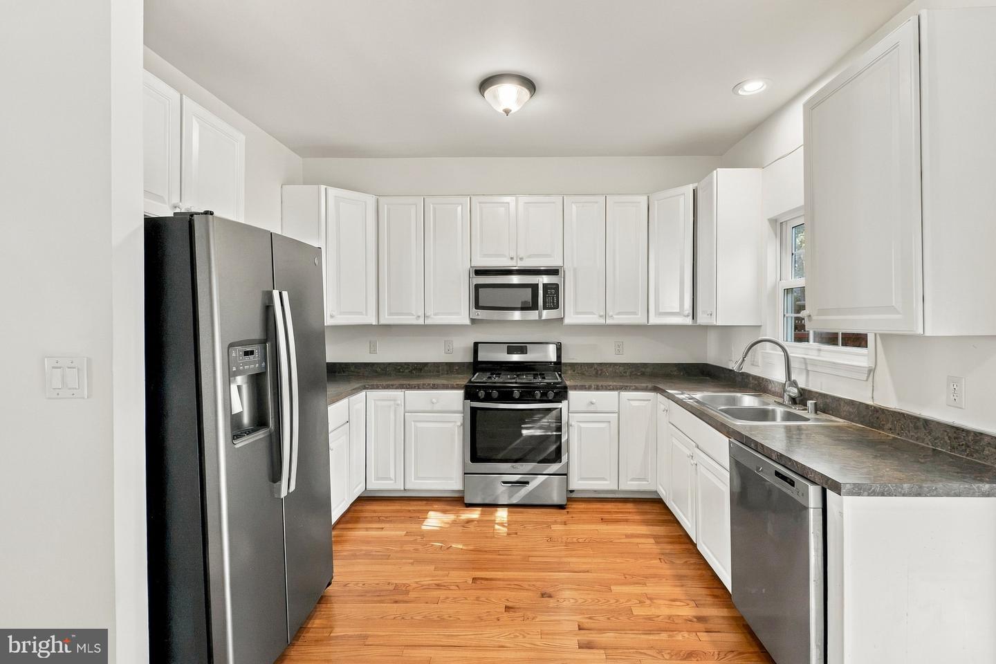 45547 Reading Ter Property Photo 3