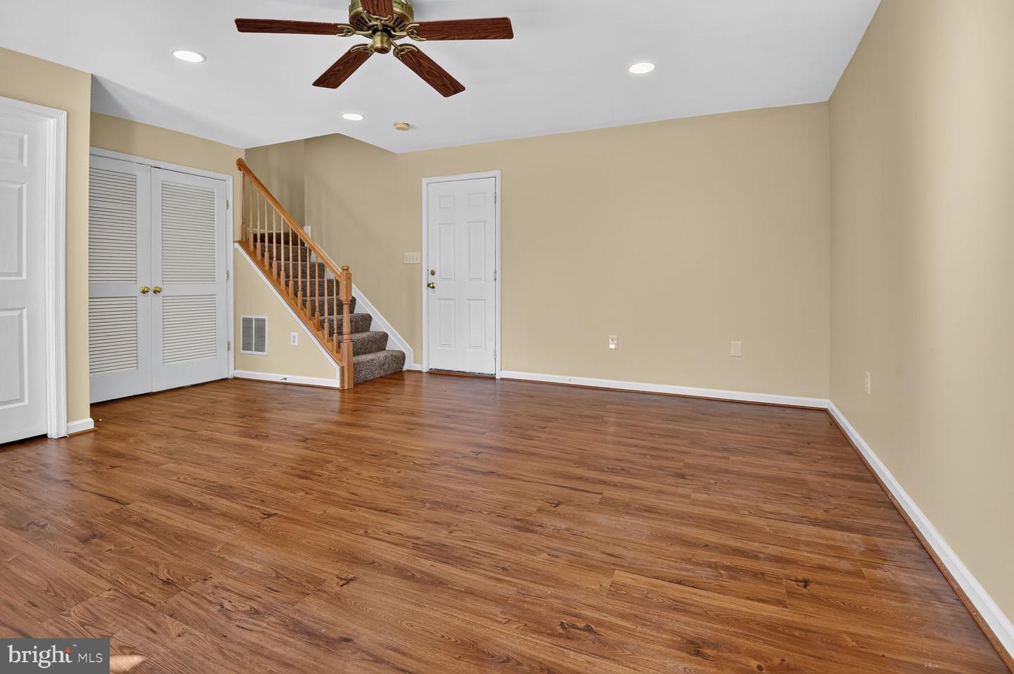 43449 Laidlow St Property Photo 26