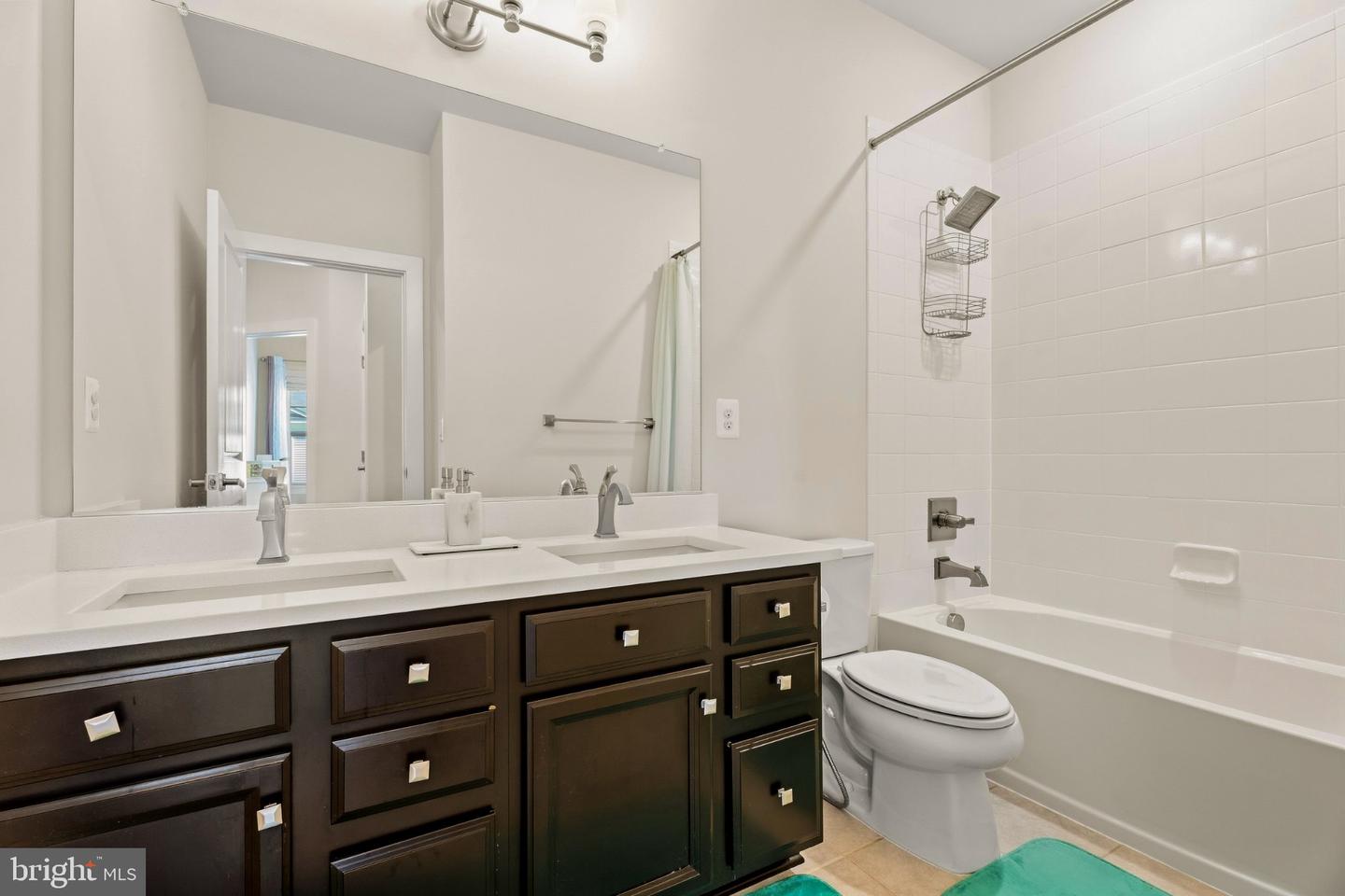 42717 Burbank Ter Property Photo 35