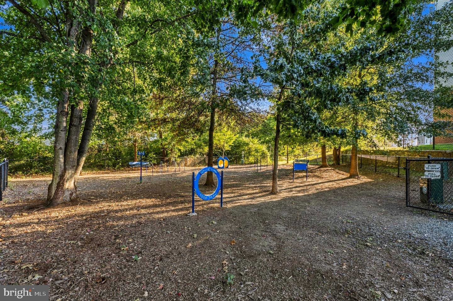 42717 Burbank Ter Property Photo 56