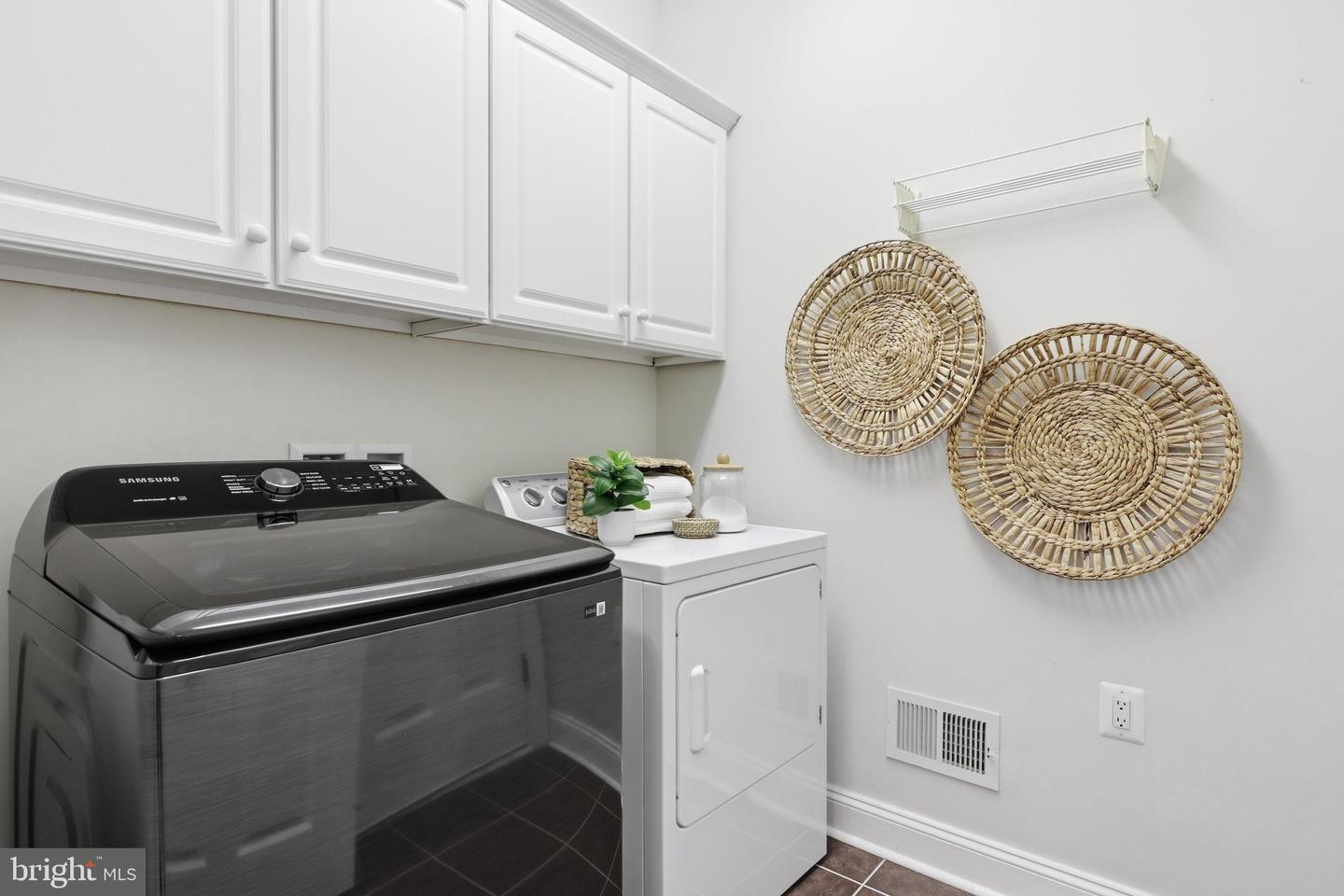 44348 Cruden Bay Dr Property Photo 12
