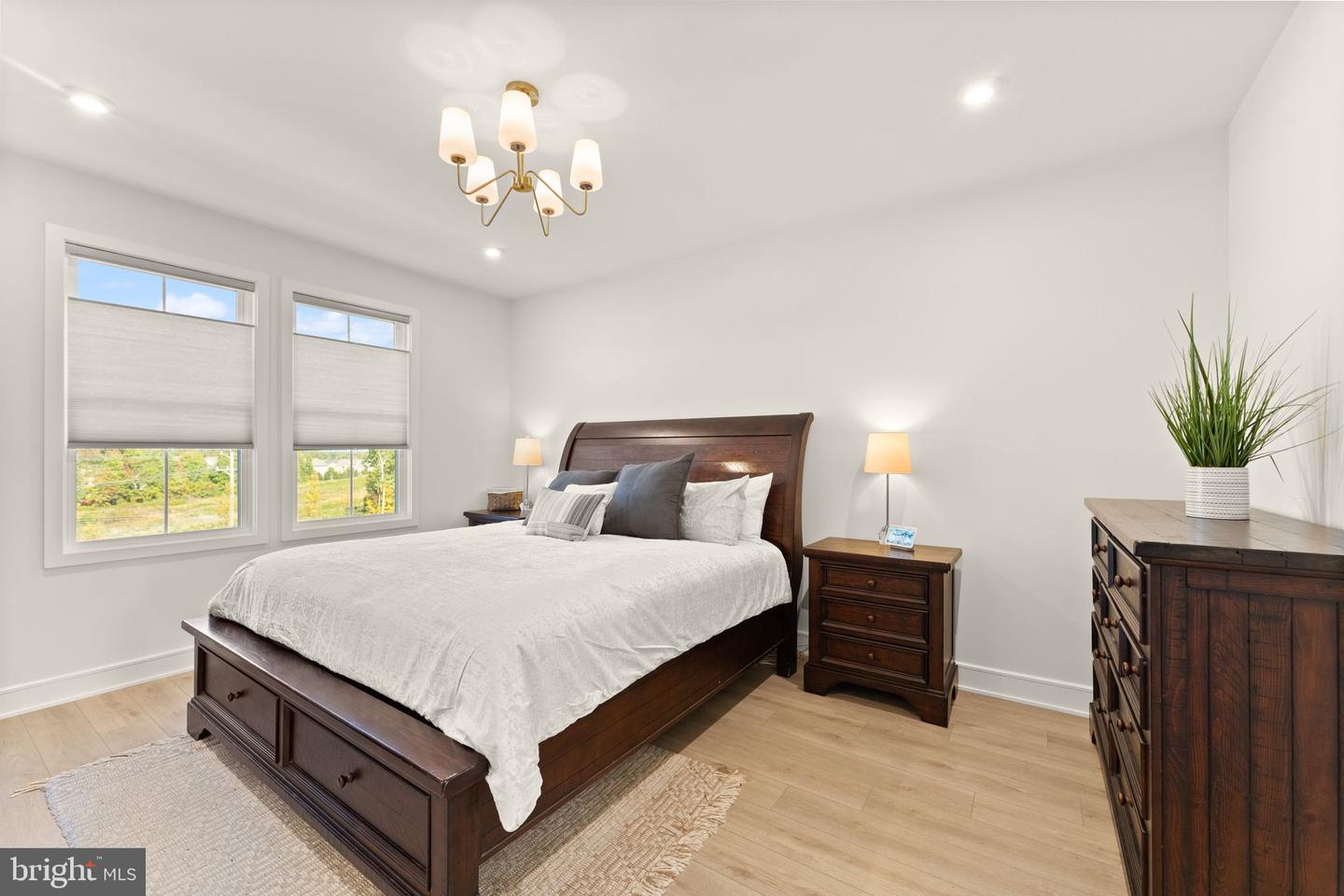 42088 Picasso Sq Property Photo 18
