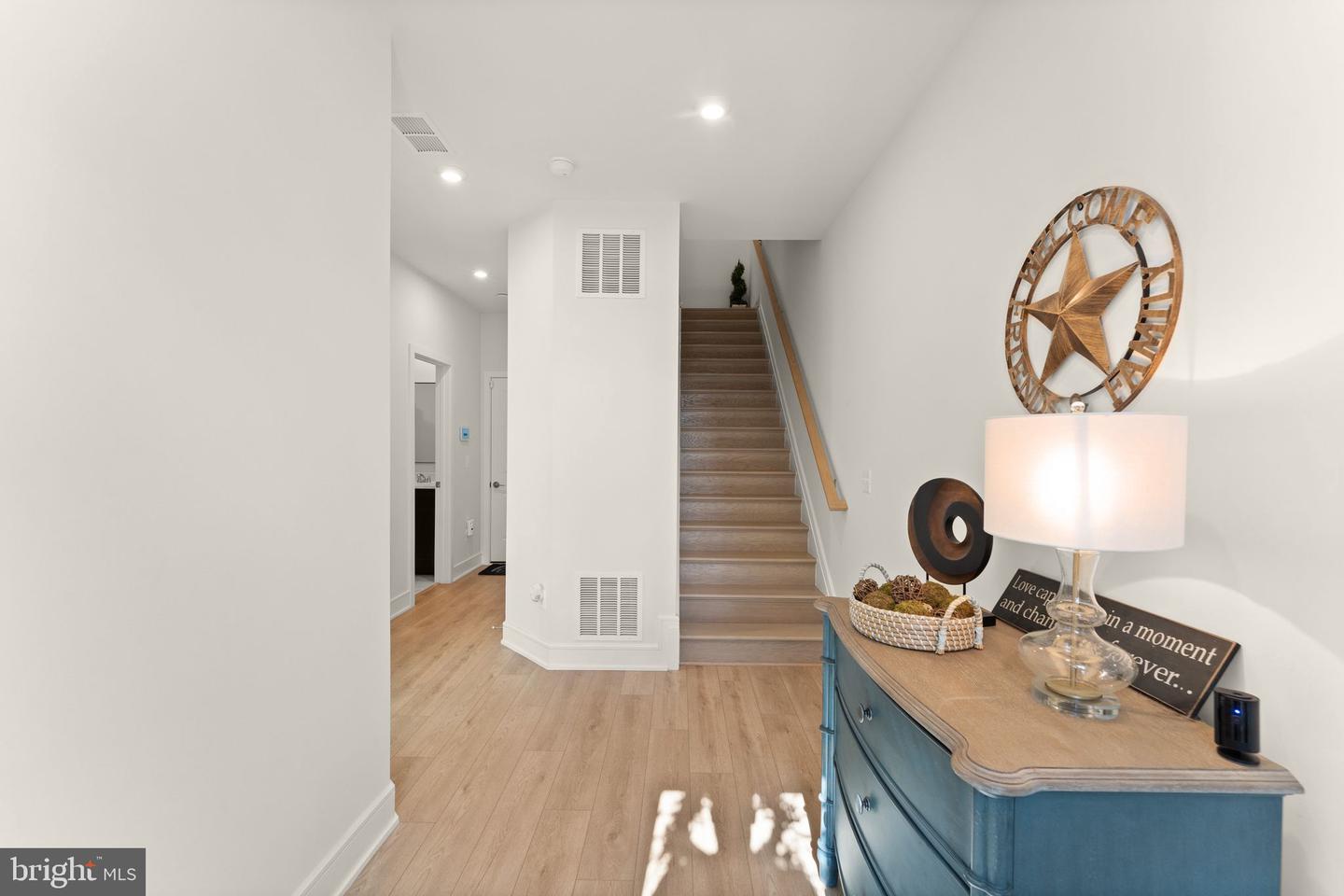 42088 Picasso Sq Property Photo 30