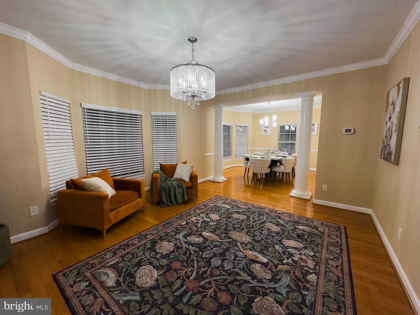 46384 Woodlake Pl Property Photo 9