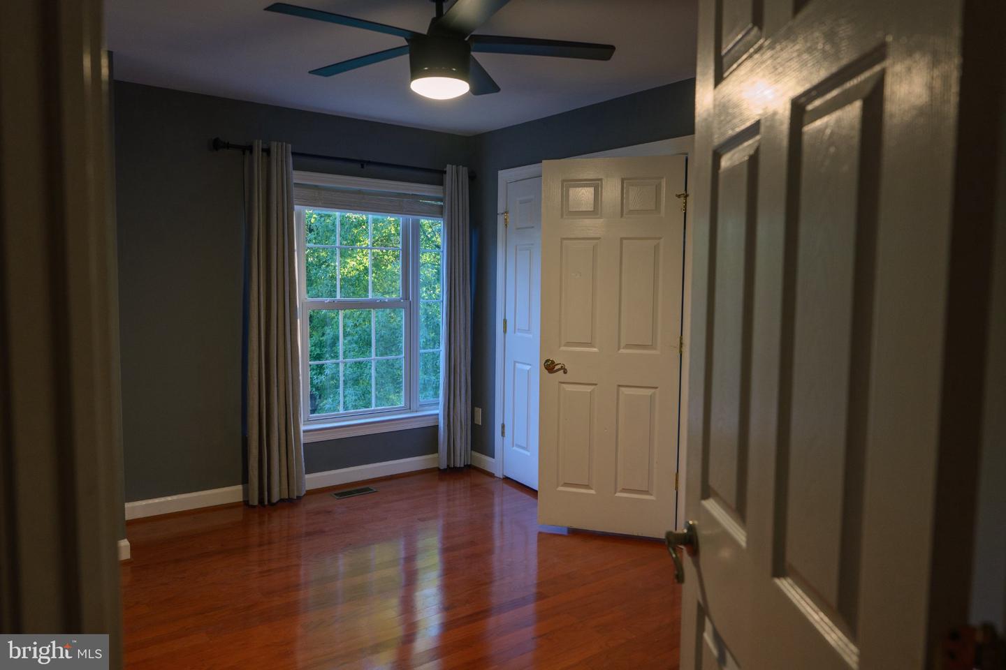 46384 Woodlake Pl Property Photo 38