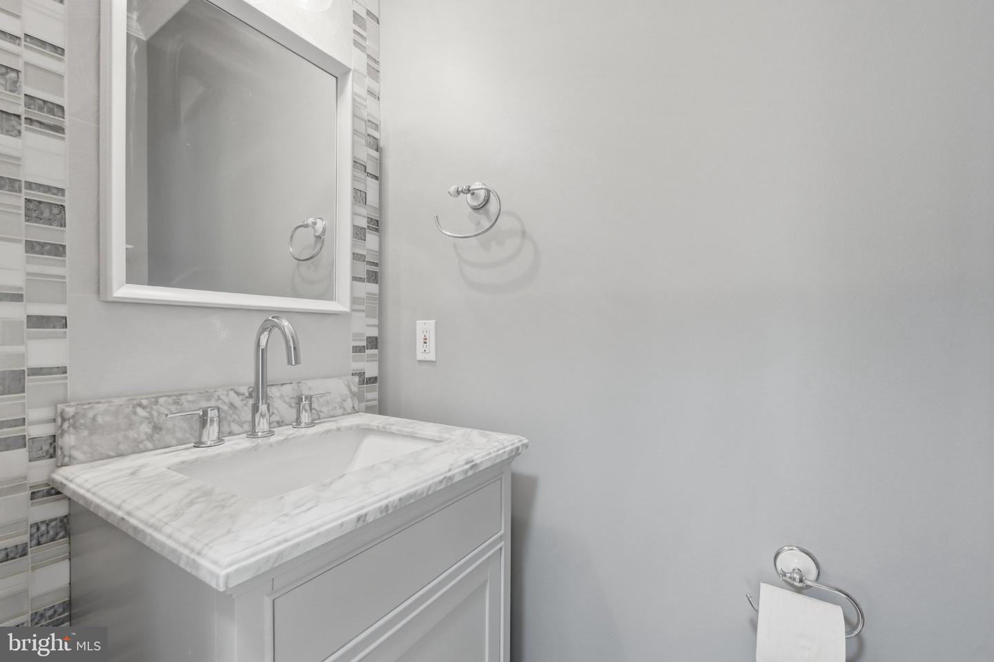 18278 Maple Spring Ct Property Photo 11