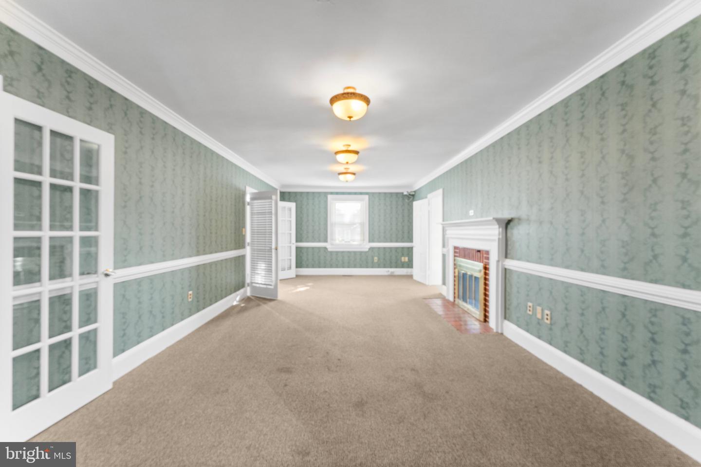 95 N. Main St Property Photo 16