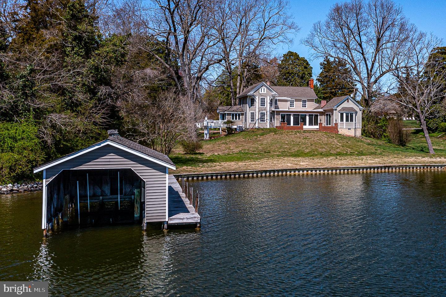 391 Steamboat Rd Property Photo