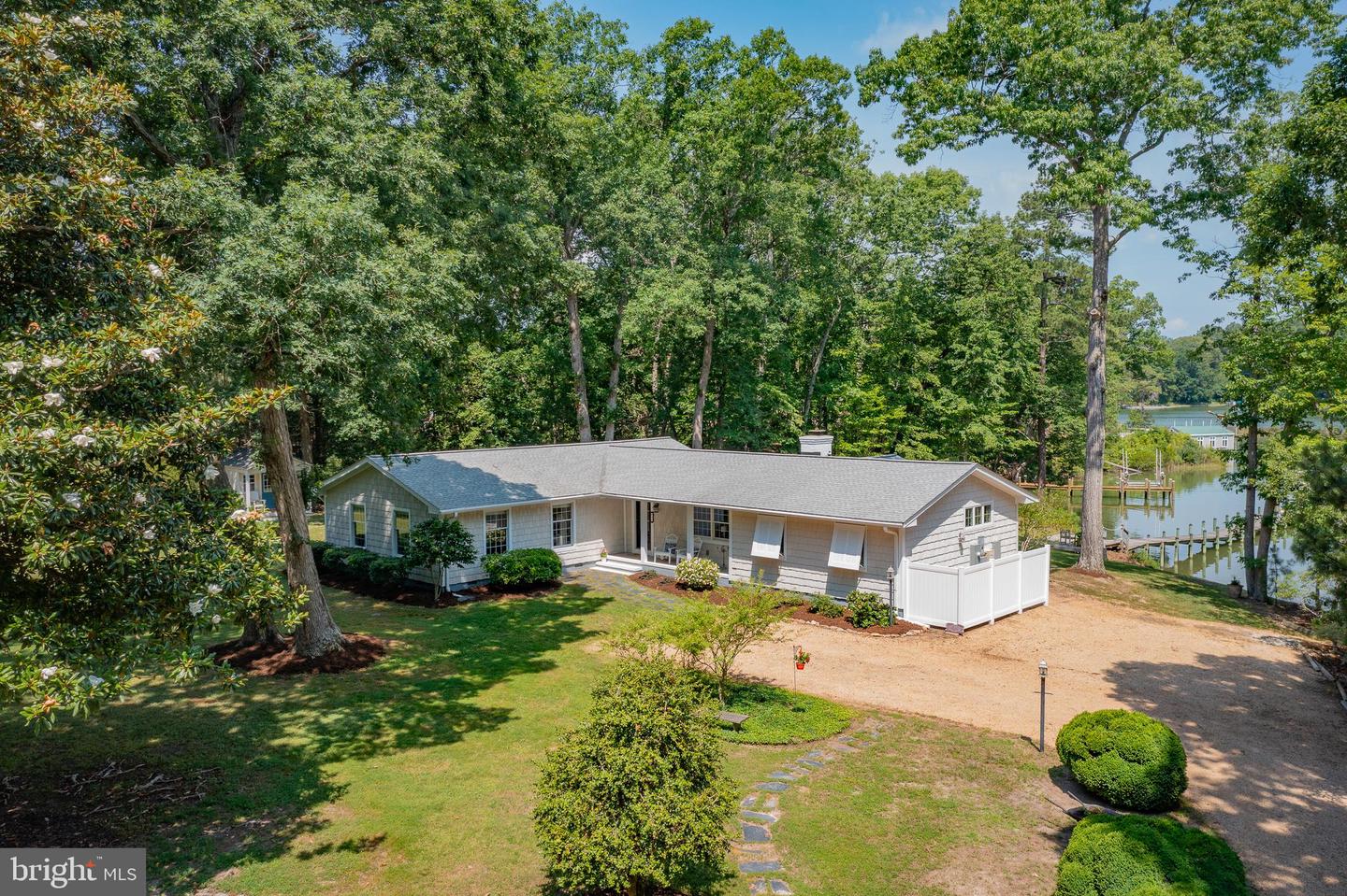 96 Larkspur Ln Property Photo 1