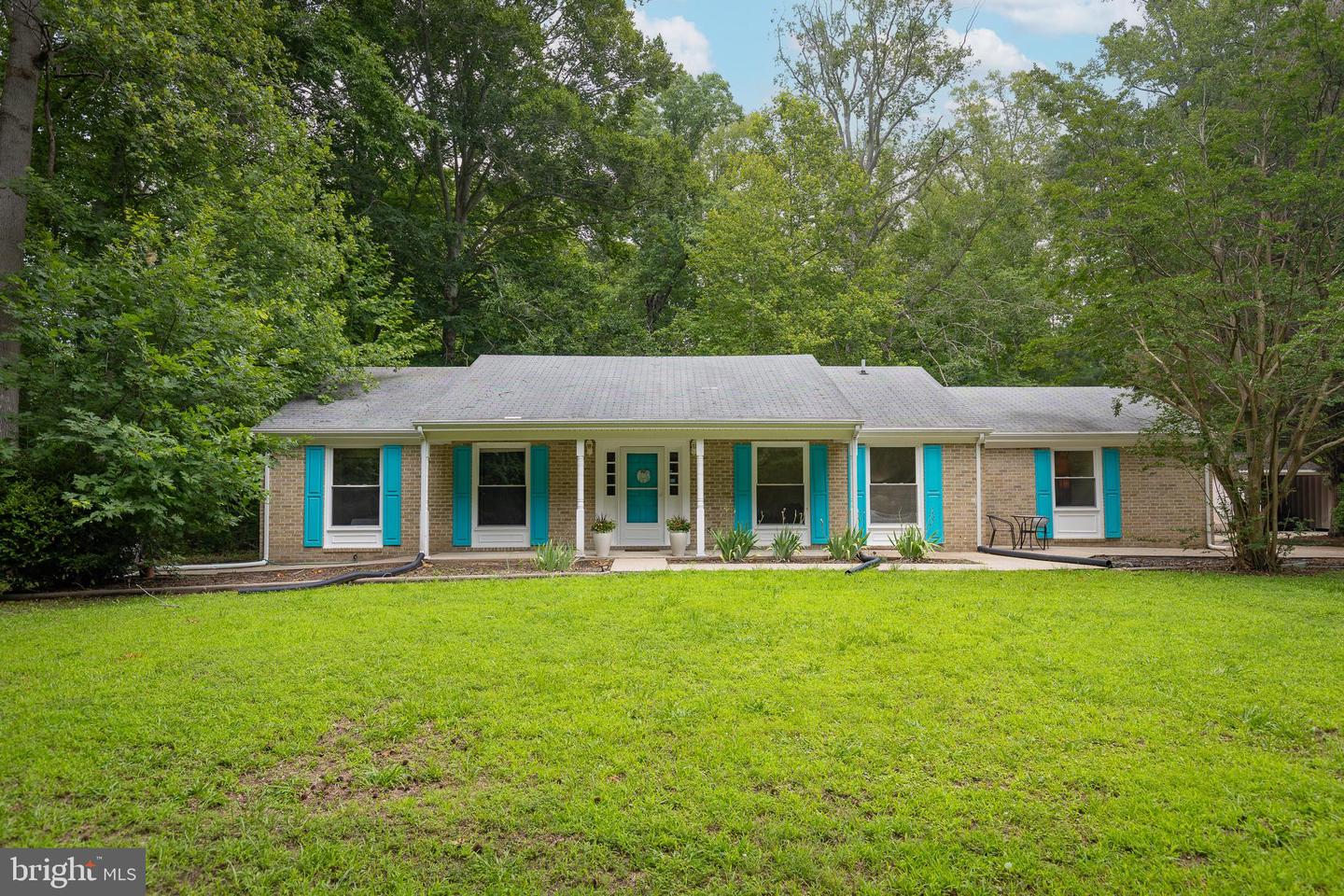 17 Wesley Ter Property Photo 2
