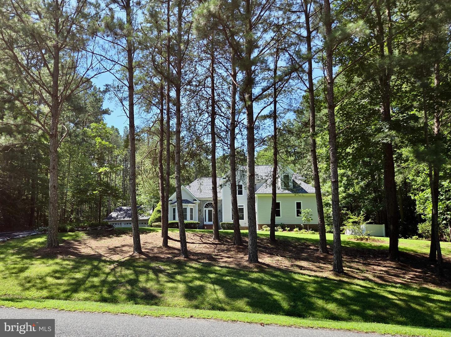 1277 Riverwood Dr Property Photo 1