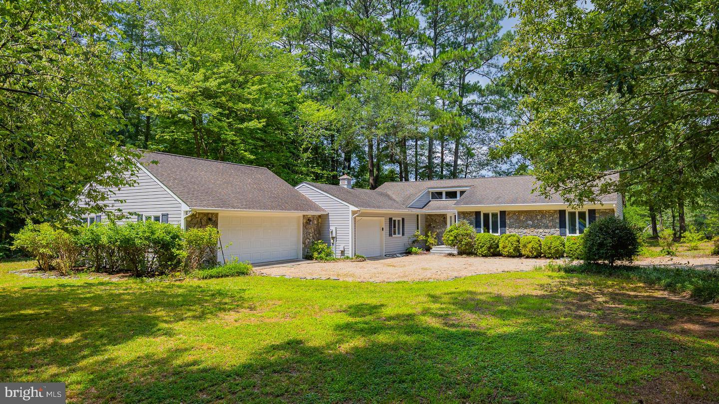 274 Robbins Ln Property Photo 1
